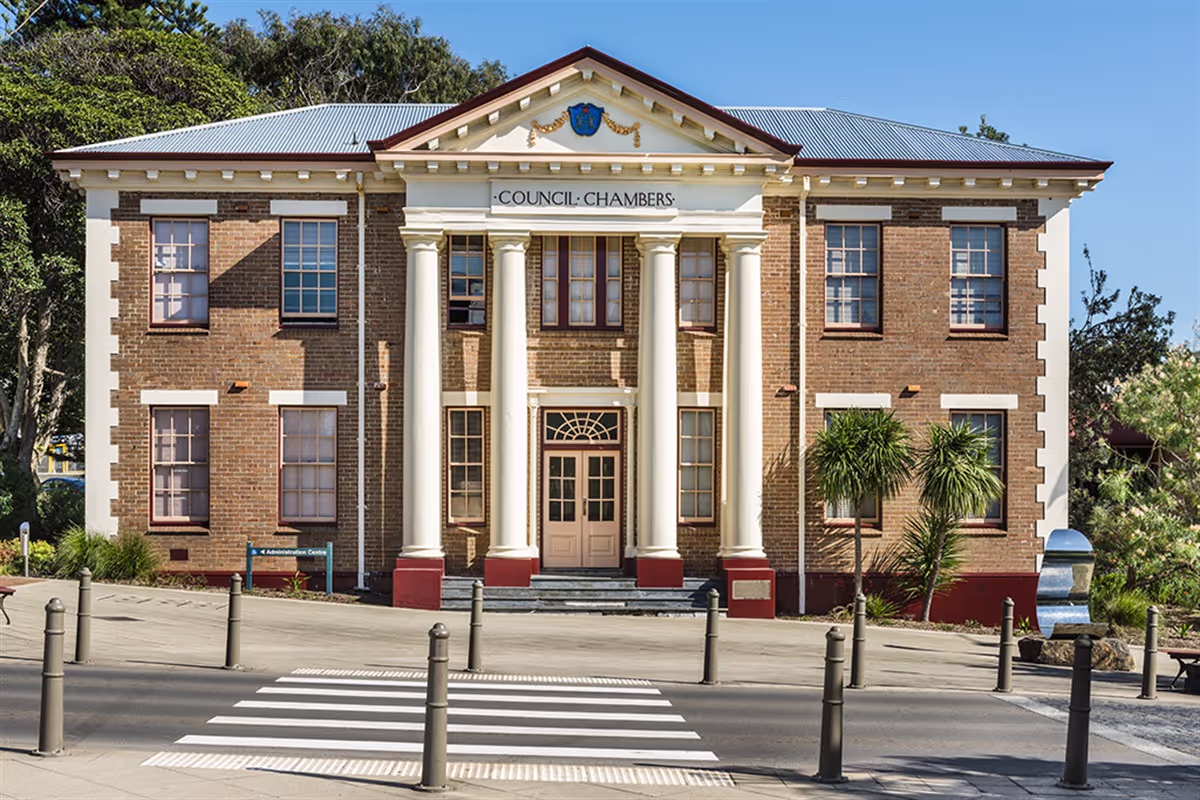 KIAMA'S FINANCIAL CROSSROADS