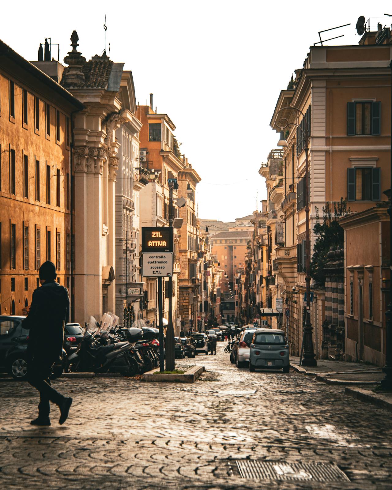 Who Pays for Travel to a House Sit