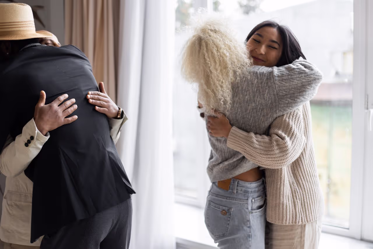 House Sitters saying good bye to the house owners after a great house sit