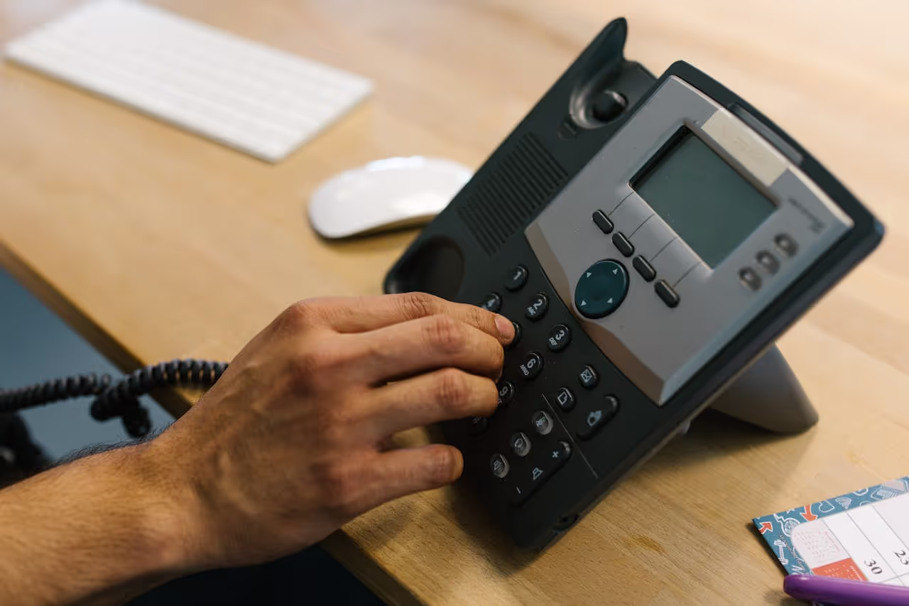Calling the house sitter who is ghosting Calling the house sitter who is ghosting