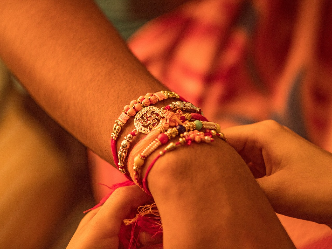 Best Financial Gift for Your Sister This Raksha Bandhan 2025